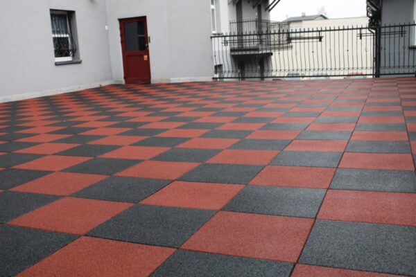 Mata gumowa SBR - szachownica czarno-czerwona